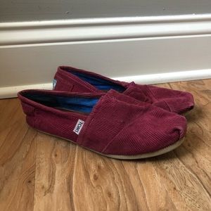 Gently Worn TOMS Slip-On Burg. Corduroy